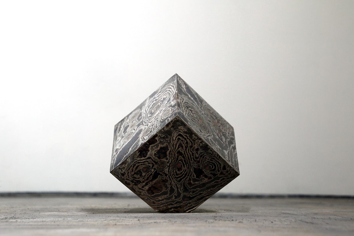Uncovered Cube #25|作品-Uncovered Cube-|金属彫刻作家まだらまんじ 